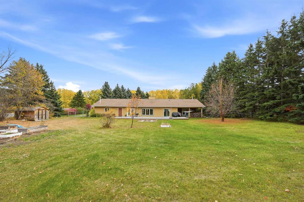 Fifth View of 110, 28342 Township Road 384  , Poplar Ridge, Rural Red Deer County, Alberta, T0C 0J0