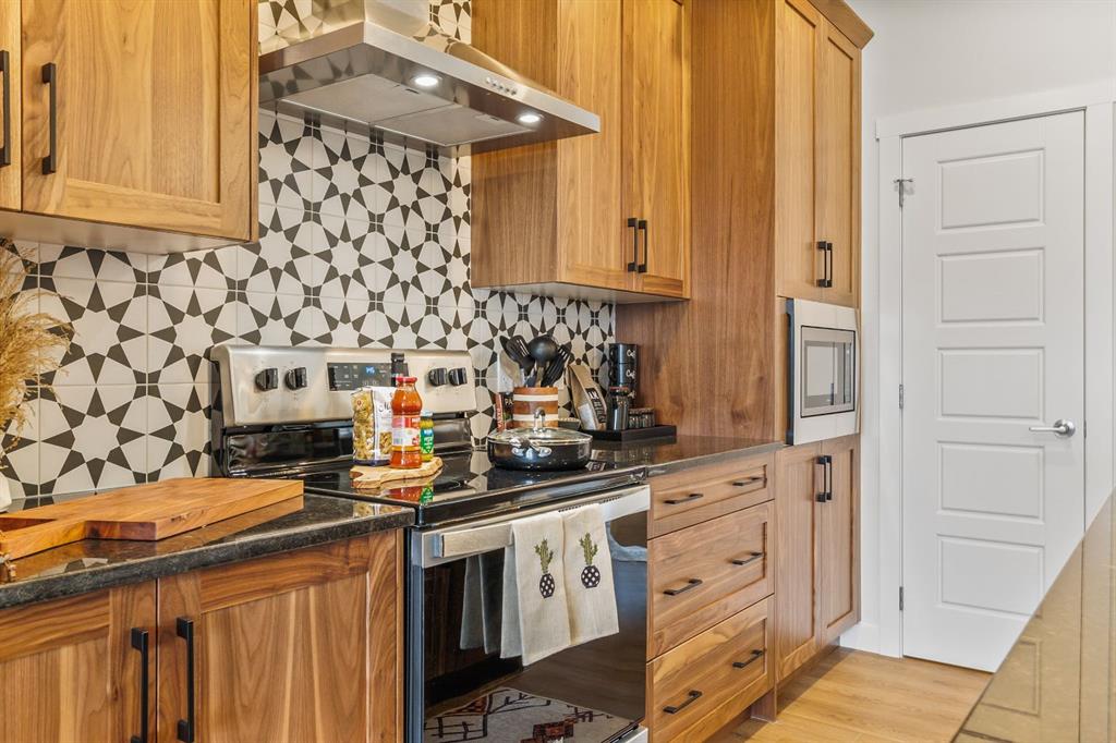 10 Fireside Close , A2351153, Alberta,