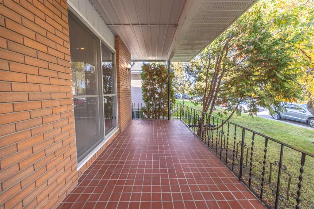 Fifth View of 53 Kentish Drive SW, Kingsland, Calgary, Alberta, T2V 2L4