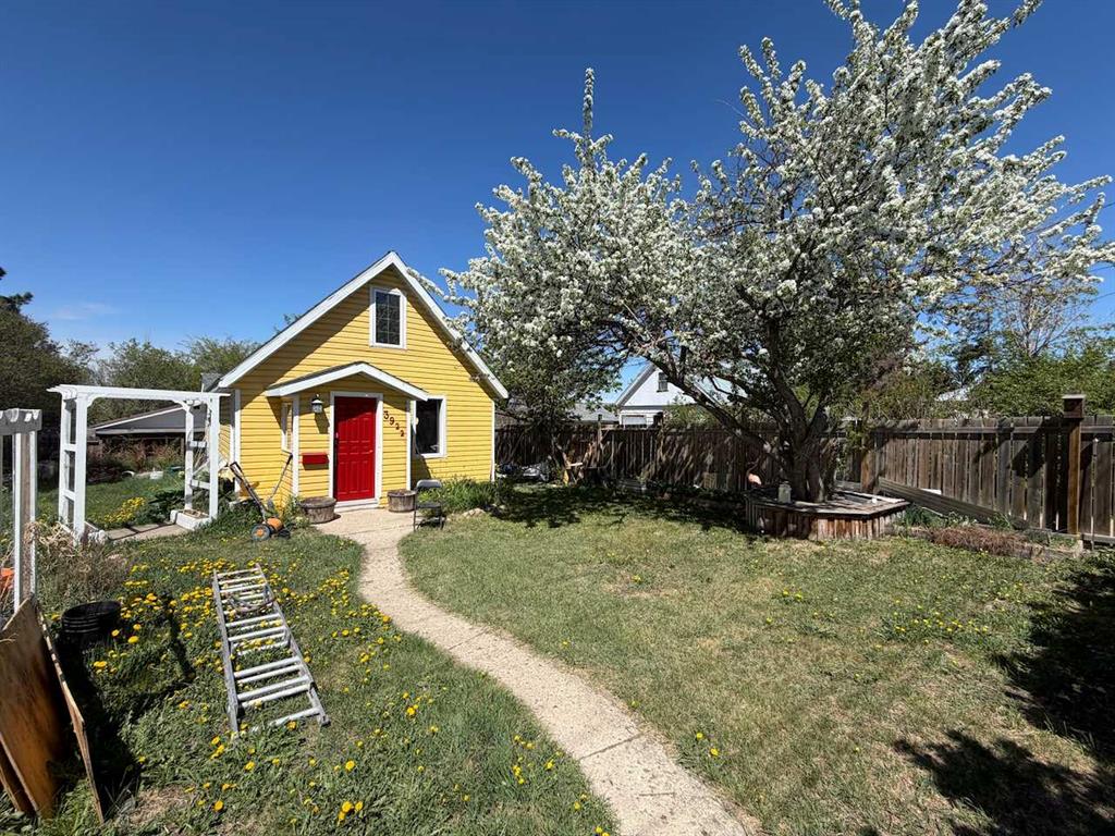 Fifth View of 3922A 46 Street , Riverside, Ponoka, Alberta, T4J 1B5