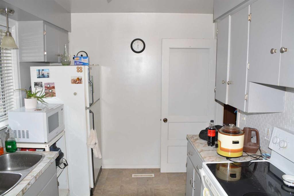 Fifth View of 9526 86 Avenue , North End, Peace River, Alberta, T8S1G5