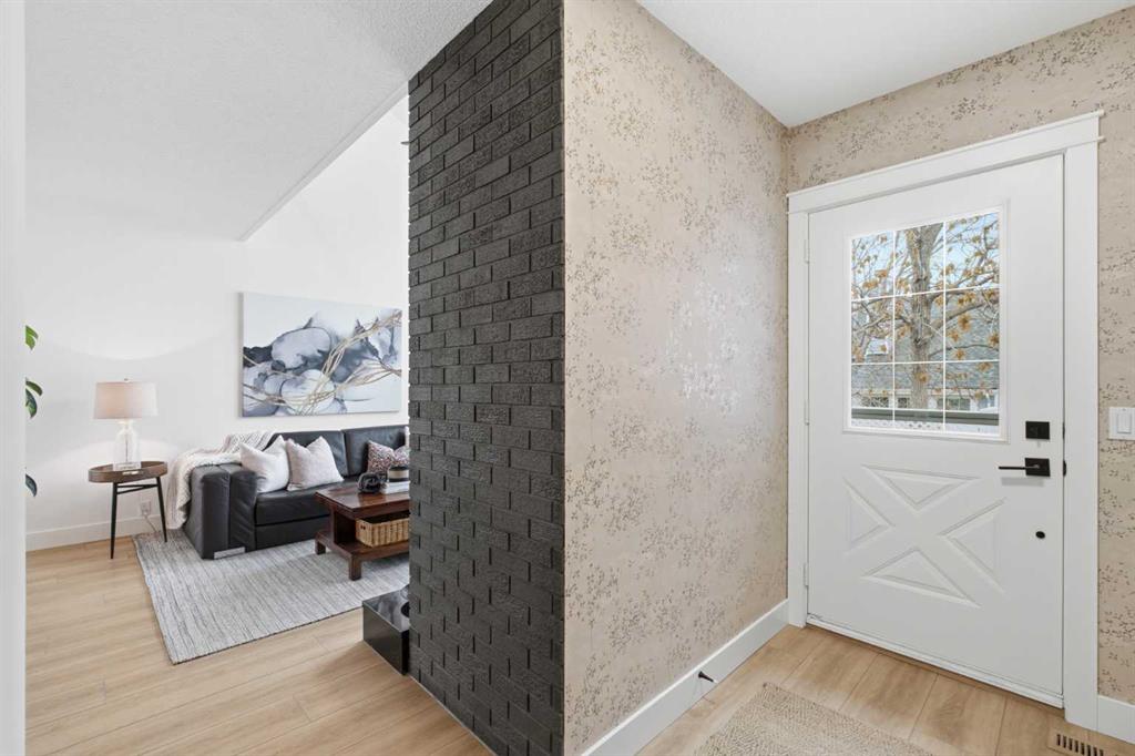 Fourth View of 52, 28 Berwick Crescent NW, Beddington Heights, Calgary, Alberta, T3K 1Y7