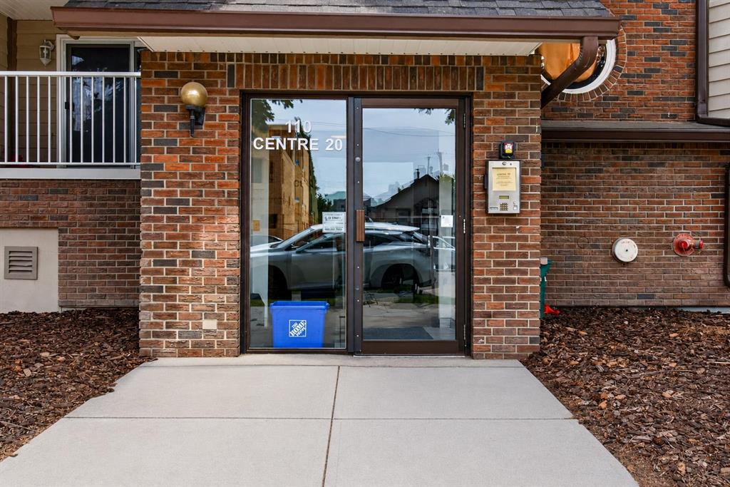 Third View of 305, 110 20 Avenue NE, Tuxedo Park, Calgary, Alberta, T2E 1P7