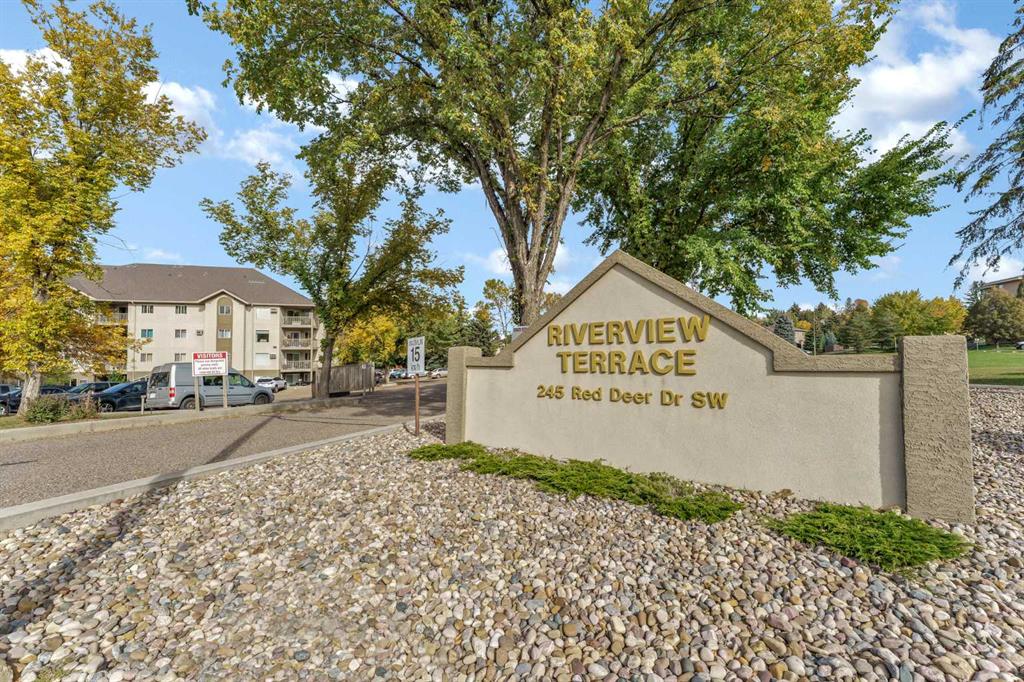 104, 245 Red Deer Drive SW, A2351497, Alberta,