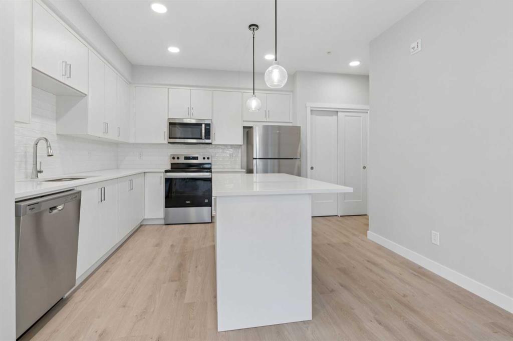 Fifth View of 312, 655 Shawnee Square SW, Shawnee Slopes, Calgary, Alberta, T2Y 1E3