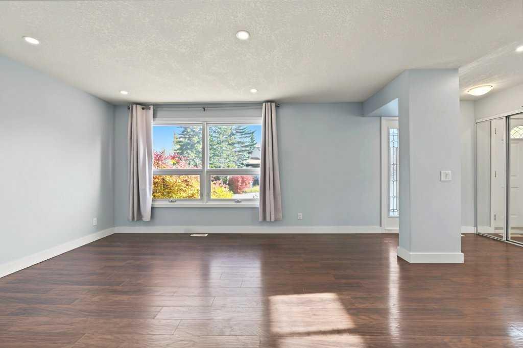 Fifth View of 763 Ranchview Circle NW, Ranchlands, Calgary, Alberta, T3G 1B1