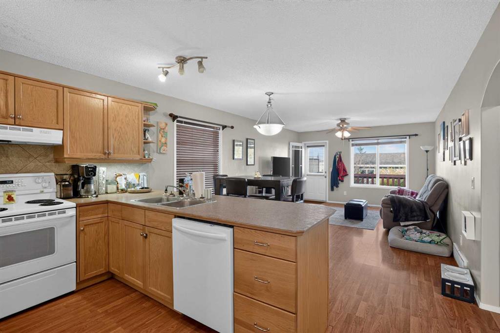 Fourth View of 445 Stonegate Way NW, Stonegate, Airdrie, Alberta, T4B 3A1
