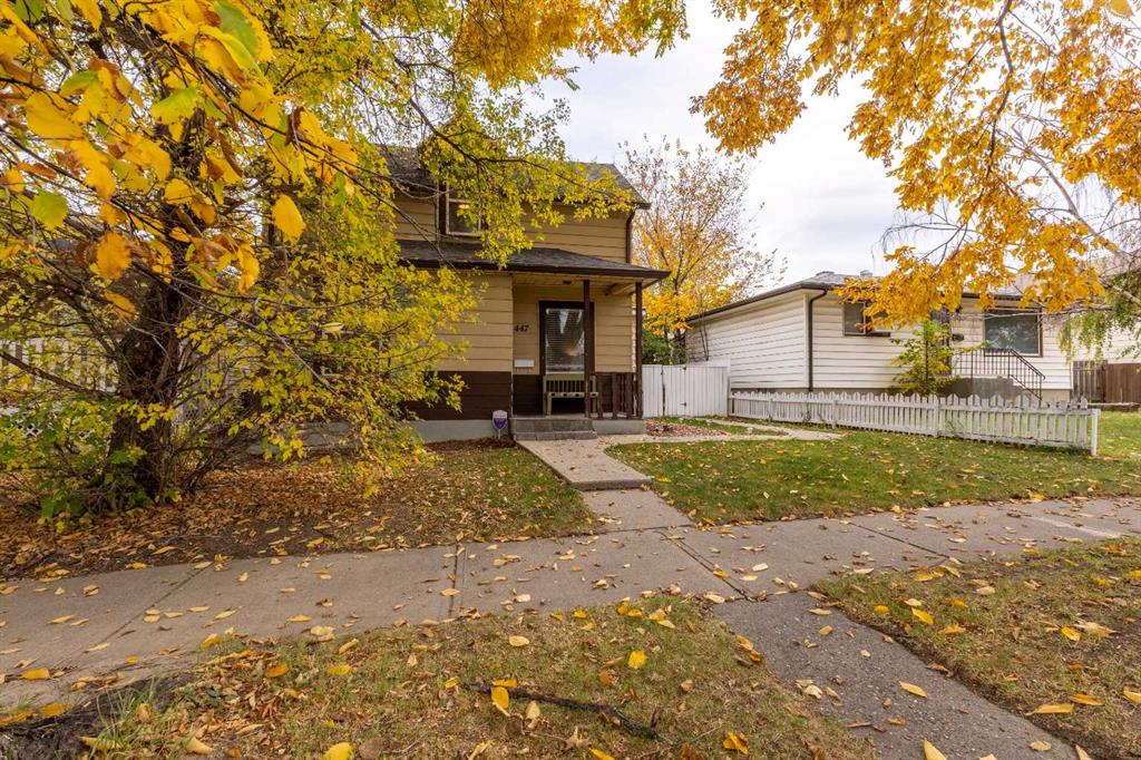 Third View of 447 20 Street N, Westminster, Lethbridge, Alberta, T1H 3N2