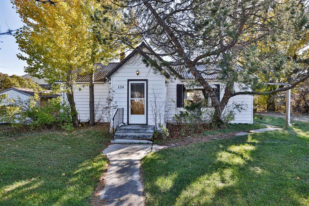 124 2 Avenue S, A2351587, Alberta,