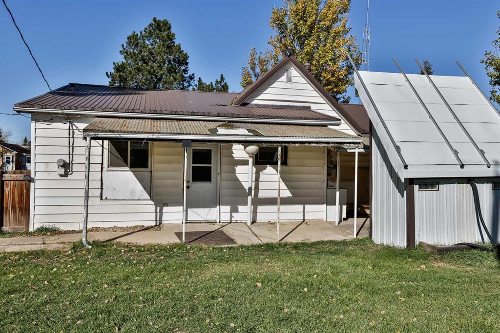 Fifth View of 124 2 Avenue S, NONE, Champion, Alberta, T0L 0R0