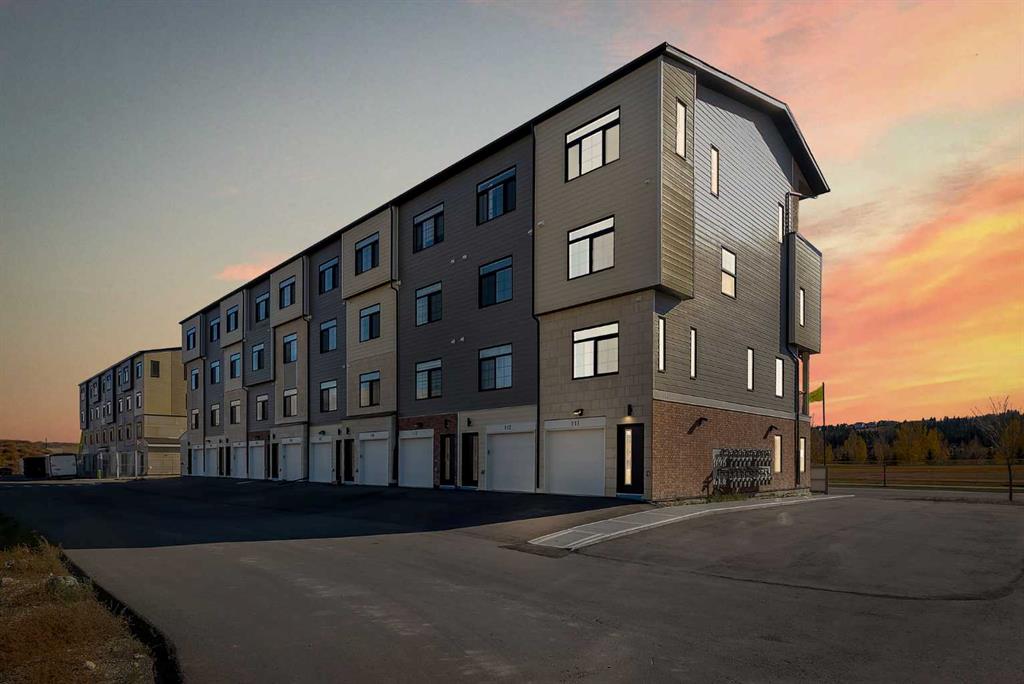 111, 156 Park Street , A2351679, Alberta,