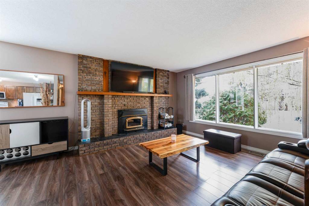 Fourth View of 680 Wallace Drive , NONE, Carstairs, Alberta, T0M 0N0