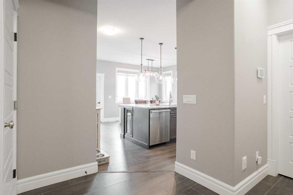 Fifth View of 424 Dixon Road , Parsons North, Fort McMurray, Alberta, T9H 2Y6
