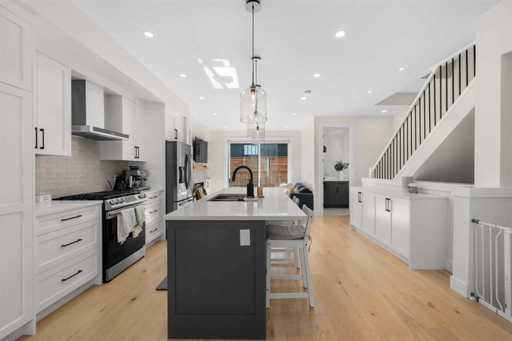 Third View of 2183 49 Avenue SW, Altadore, Calgary, Alberta, T2T5C1