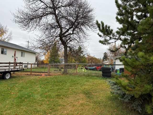 Third View of 9907 102 Avenue , NONE, Clairmont, Alberta, T8X5A4