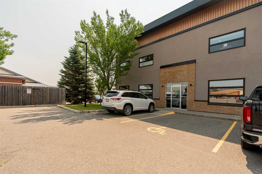 Second View of 26, 495 W T Hill Boulevard S, Wt Hill Business Park, Lethbridge, Alberta, T1J 1Y6