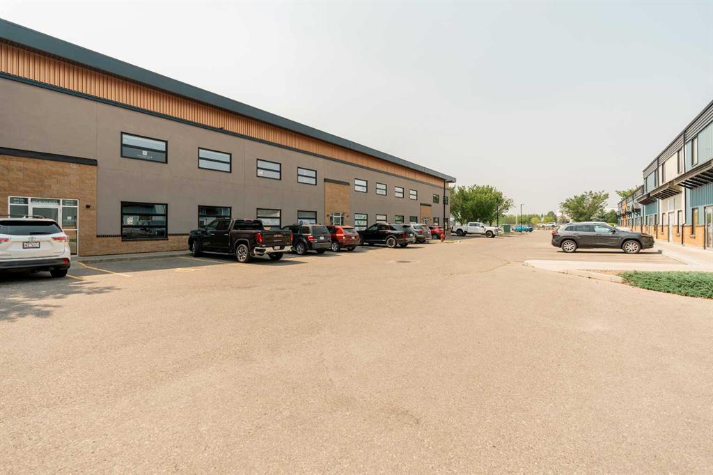 Fourth View of 26, 495 W T Hill Boulevard S, Wt Hill Business Park, Lethbridge, Alberta, T1J 1Y6