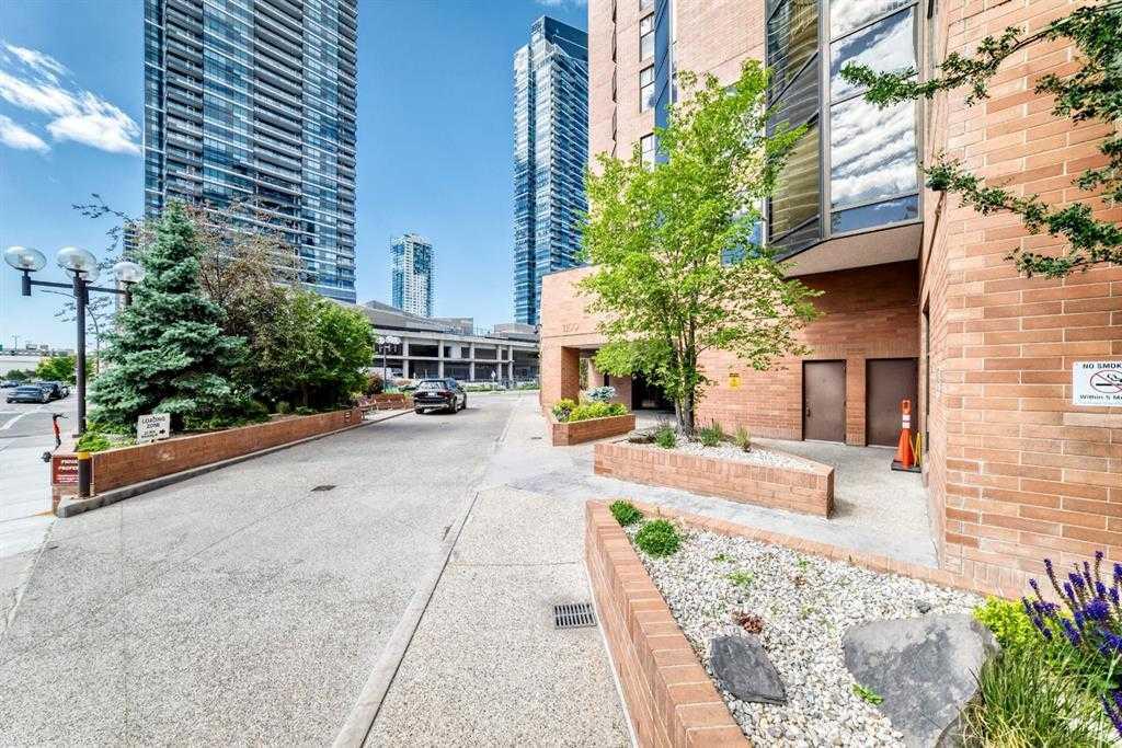 Fourth View of 277, 1100 8 Avenue SW, Downtown West End, Calgary, Alberta, T2P 0S4