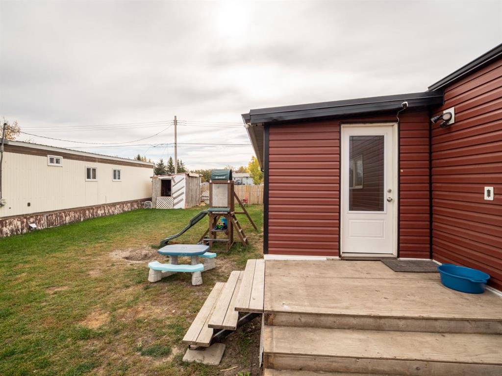 Fifth View of 18, 226 N 2 Street W, NONE, Magrath, Alberta, T0K 1J0