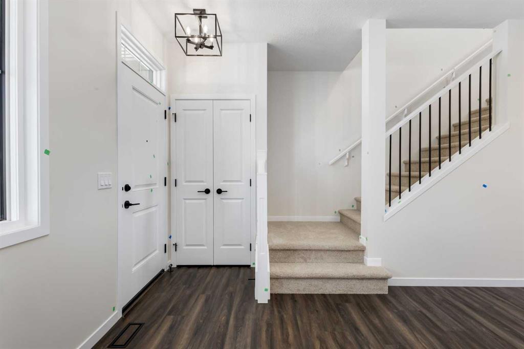Third View of 416 Montrose Crescent SE, Montrose, High River, Alberta, T1V 0K8