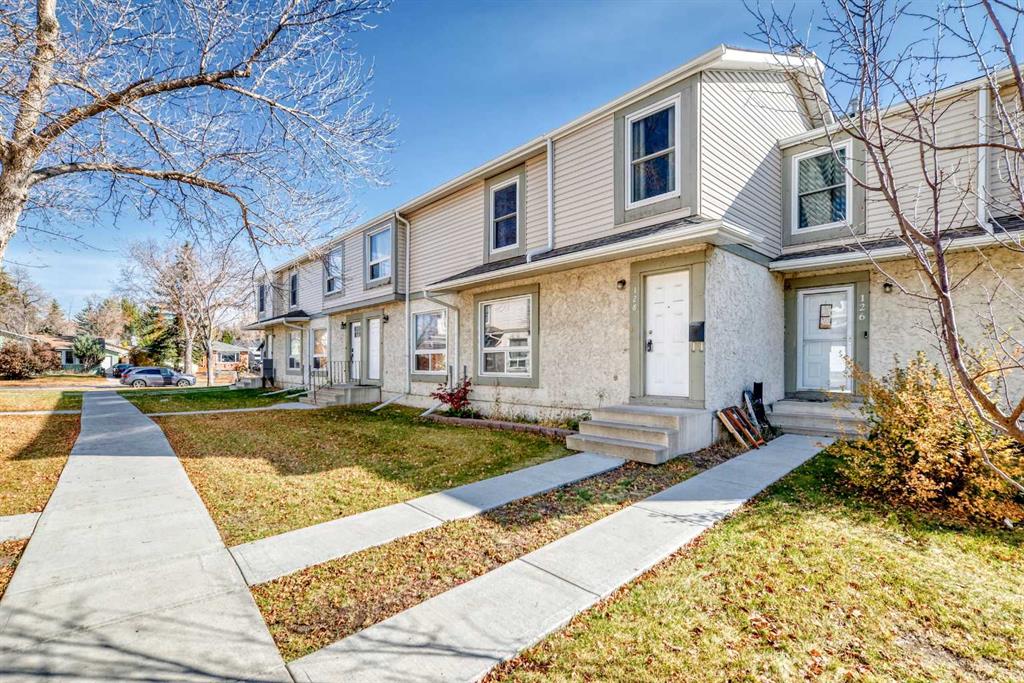 Third View of 128 Deer Ridge Lane SE, Deer Ridge, Calgary, Alberta, T2J 6N4