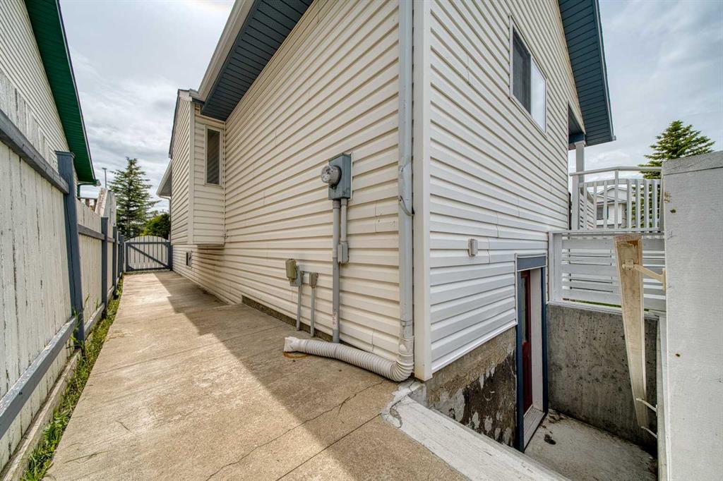 119 Applemont Close SE, A2352067, Alberta,