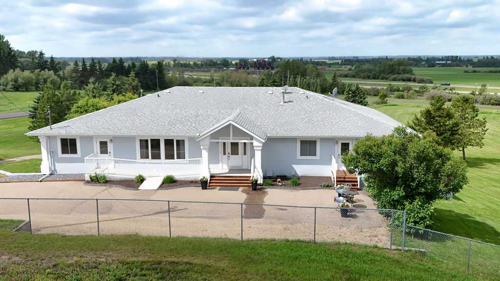Fifth View of 4, 41207 Range Road 263  , NONE, Rural Lacombe County, Alberta, T4L 2N4