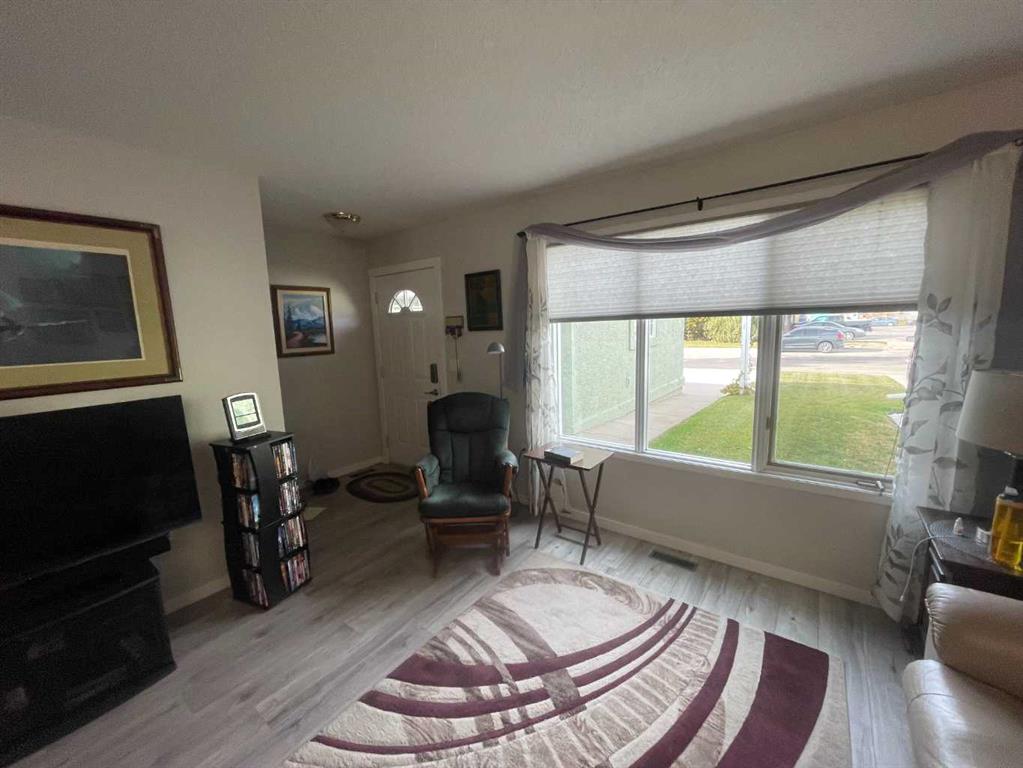 Third View of 1915 17 Street , NONE, Didsbury, Alberta, T0M 0W0