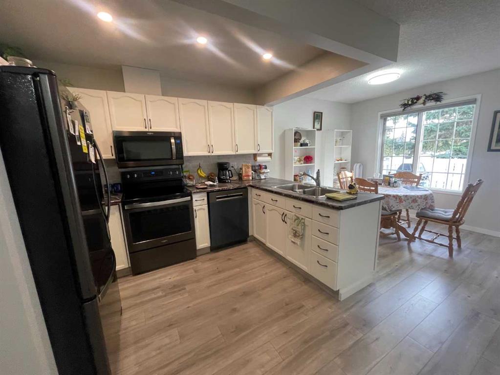 Fifth View of 1915 17 Street , NONE, Didsbury, Alberta, T0M 0W0