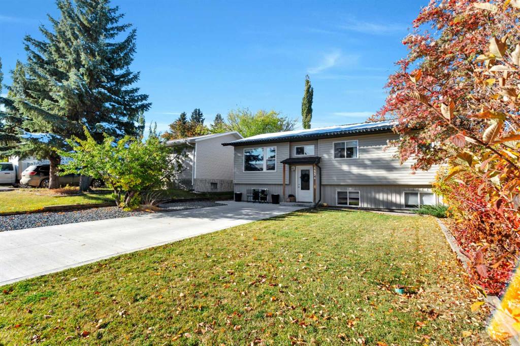 Fourth View of 4534 46 Street  , Central Core, Sylvan Lake, Alberta, T4S 1L3