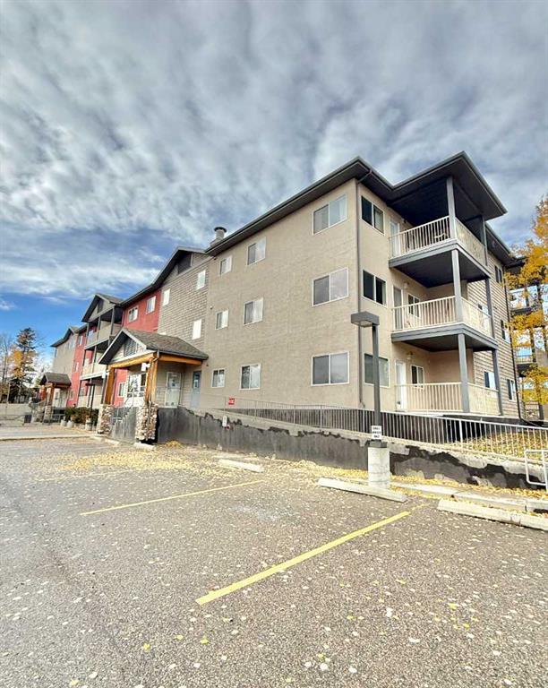 202, 109 Seabolt Drive , A2352236, Alberta,