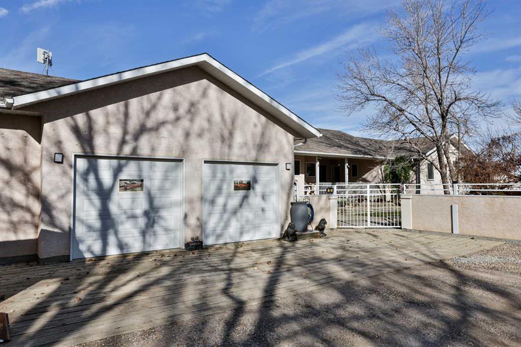 Fifth View of 32, 94044 RGE RD 214A  , NONE, Rural Lethbridge County, Alberta, T1J 5R5