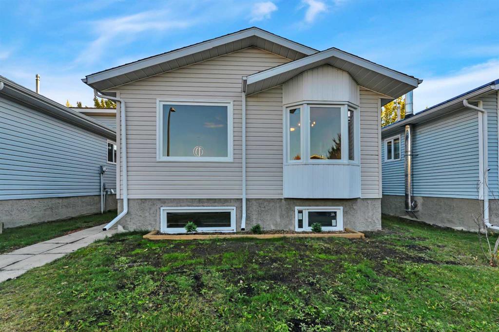 Second View of 65 Roberts Crescent , Rosedale Estates, Red Deer, Alberta, T4P 3K7