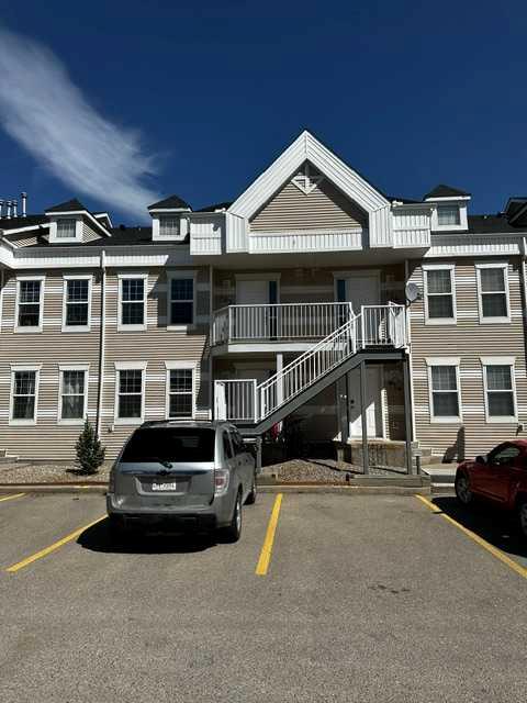 423, 103 Strathaven Drive , A2352319, Alberta,