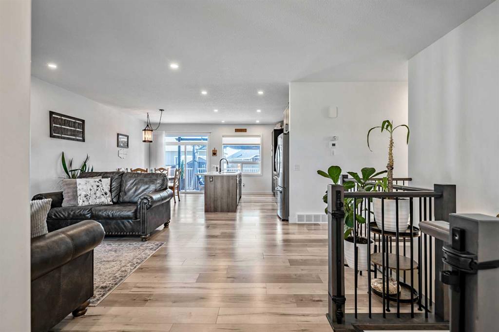 Fifth View of 195 Riverwood Crescent SW, Riverwood, Diamond Valley, Alberta, T0L 0H0