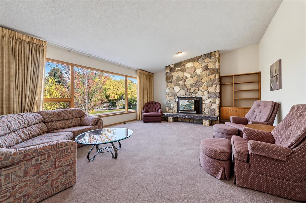 Fourth View of 76 Clarendon Road NW, Collingwood, Calgary, Alberta, T2L 0P3