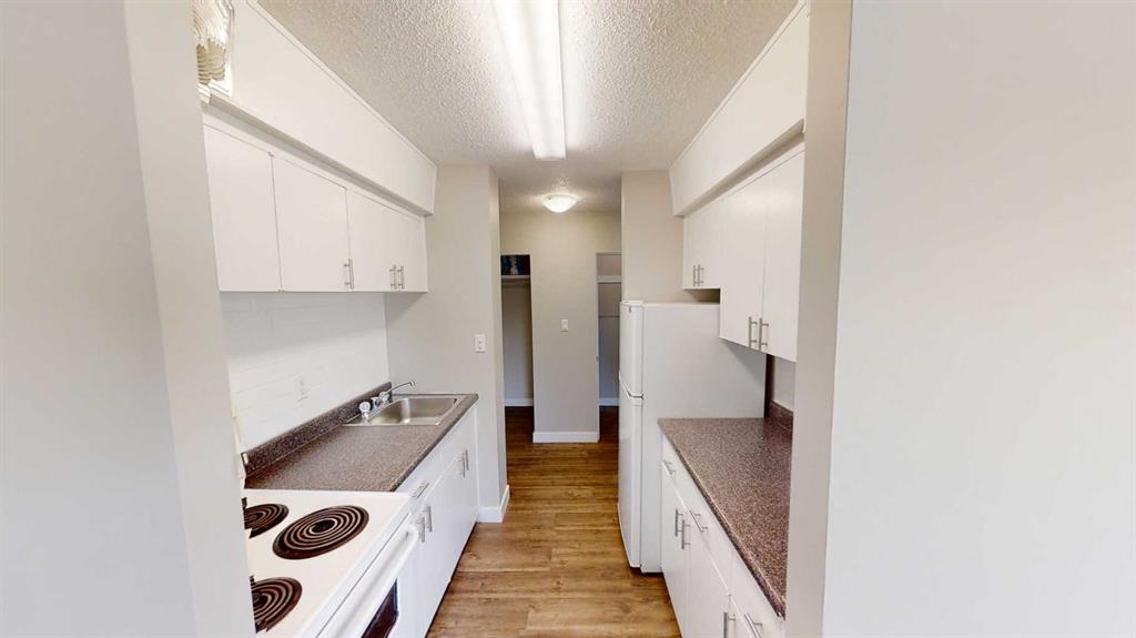 Fifth View of 8, 10802 99 Street , VLA Montrose, Grande Prairie, Alberta, T8V2H5
