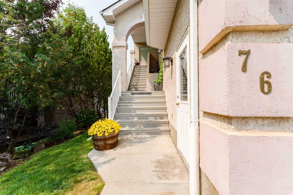 76 Sierra Morena Green SW, A2352354, Alberta,