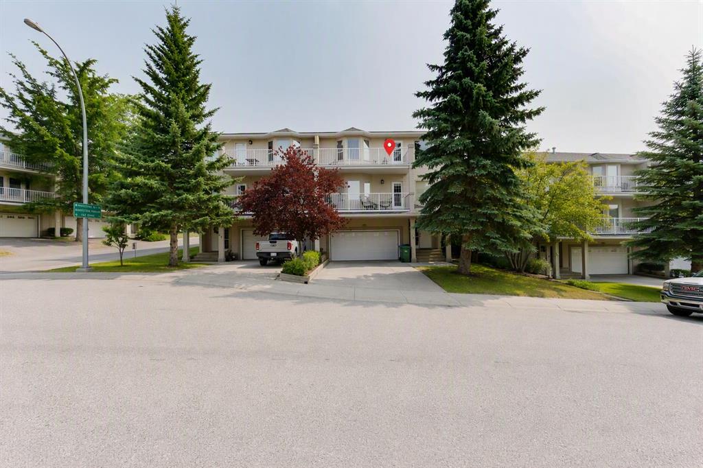 Third View of 76 Sierra Morena Green SW, Signal Hill, Calgary, Alberta, T3H 3E5