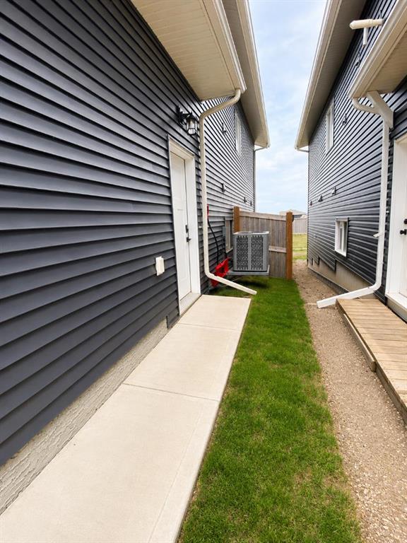 Third View of A, 10513 133 Avenue , Arbour Hills, Grande Prairie, Alberta, T8X0W5