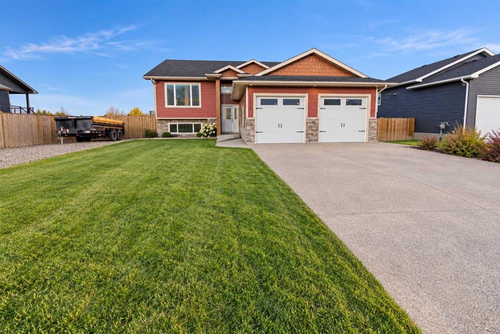 1118 7 Street W, A2352401, Alberta,