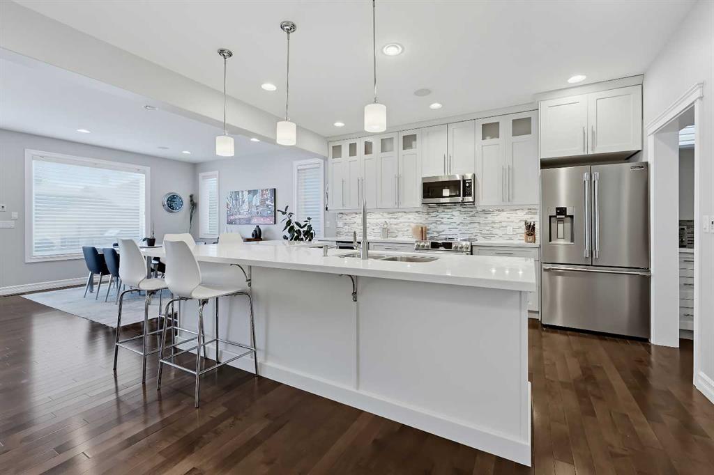 Fourth View of 2030 25 Street SW, Richmond, Calgary, Alberta, T3E 1X2