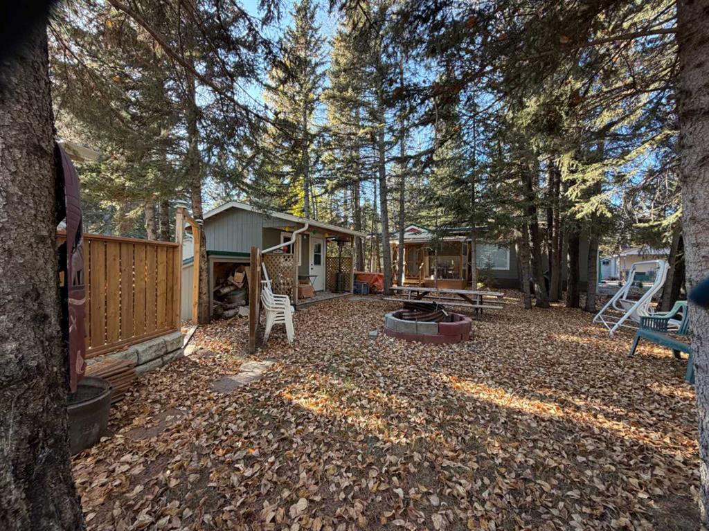 Main View of 20 & 21, 200 4 Avenue SW, NONE, Sundre, Alberta, T0M1X0