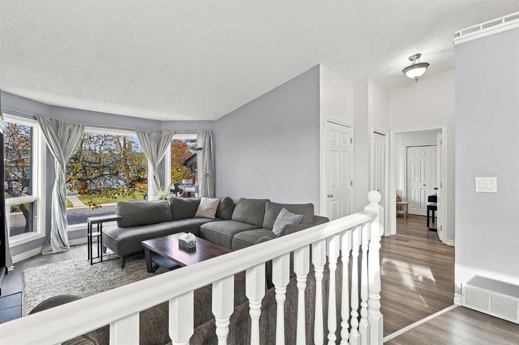 Fifth View of 16 Mckenna Place SE, McKenzie Lake, Calgary, Alberta, T2Z 1Y7
