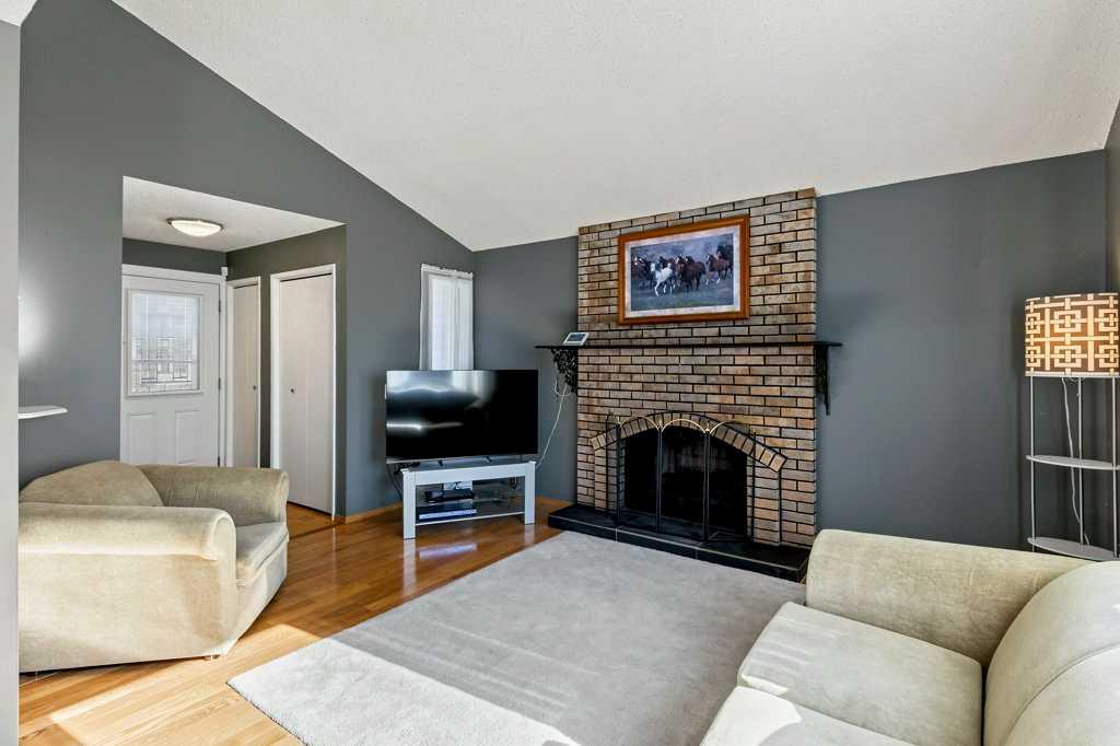 Fifth View of 28, 76 Cedardale Crescent SW, Cedarbrae, Calgary, Alberta, T2W 3Z5