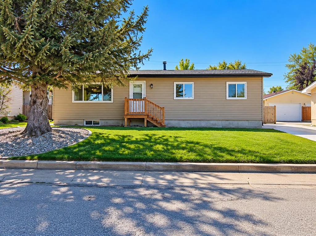 517 55 Avenue W, A2352463, Alberta,