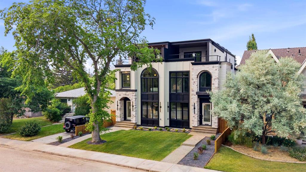 Third View of 2716 3 Avenue NW, West Hillhurst, Calgary, Alberta, T2N 0L7