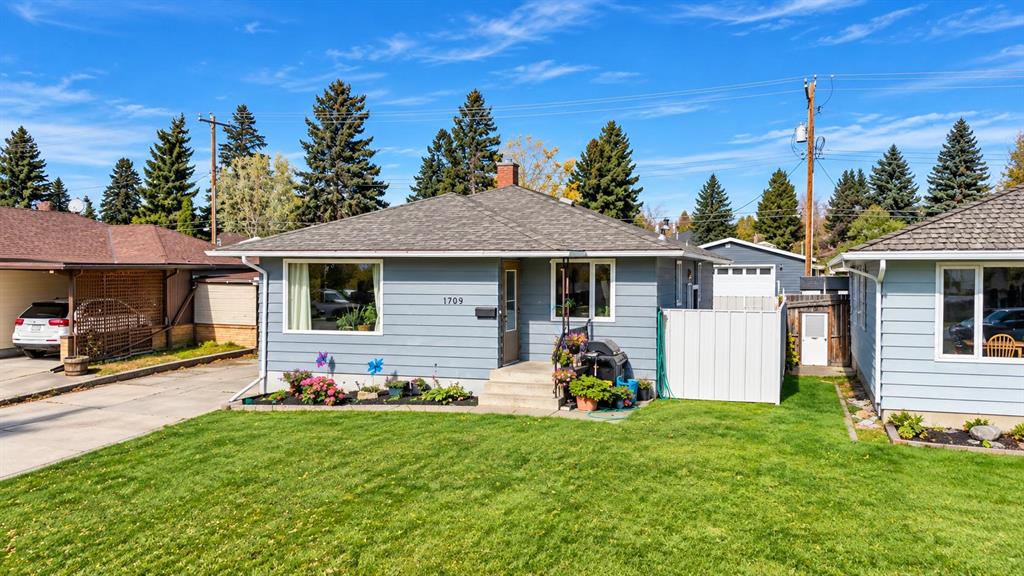 1709 15 Avenue S, A2352467, Alberta,