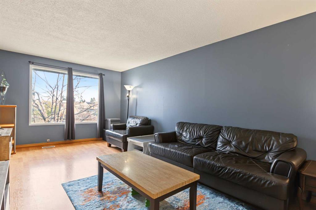 Fourth View of 529 42 Street SE, Forest Heights, Calgary, Alberta, T2A 3C4