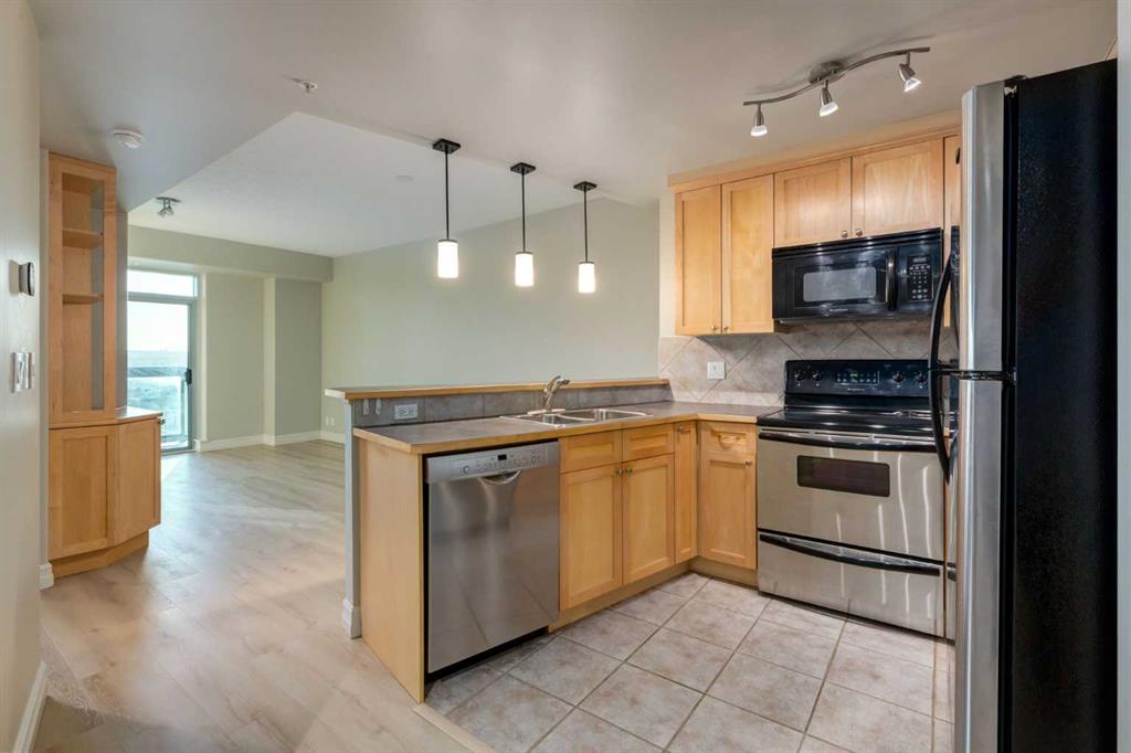 Fourth View of 2104, 836 15 Avenue SW, Beltline, Calgary, Alberta, T2R1S2